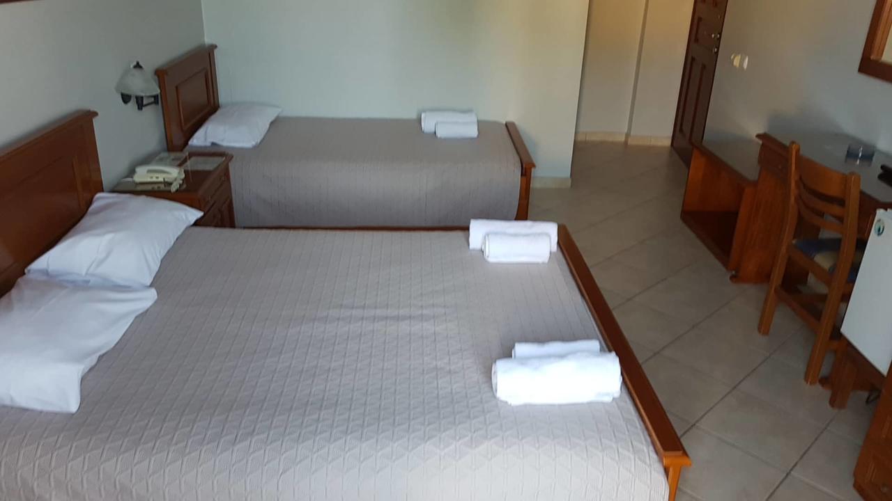Aegli Hotell Ermoupoli Exteriör bild