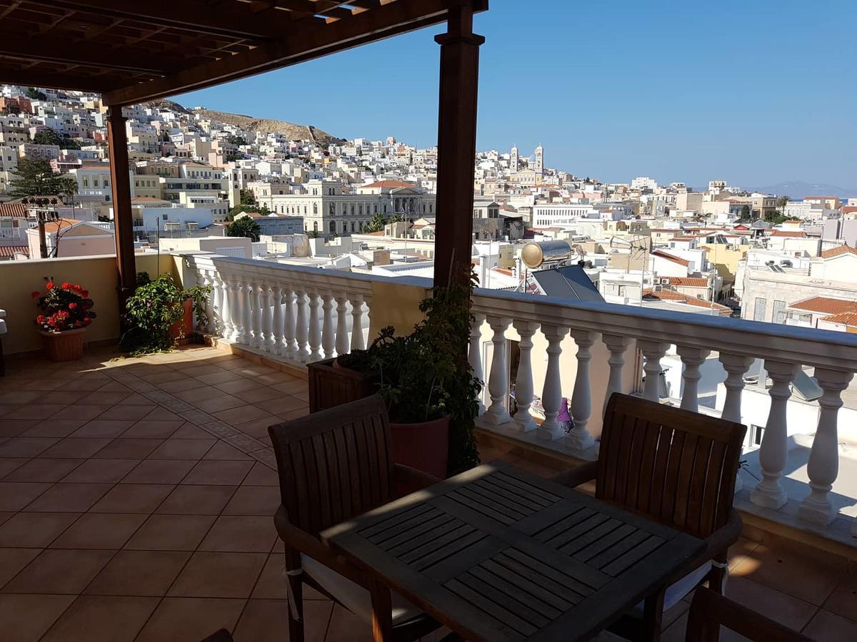 Aegli Hotell Ermoupoli Exteriör bild
