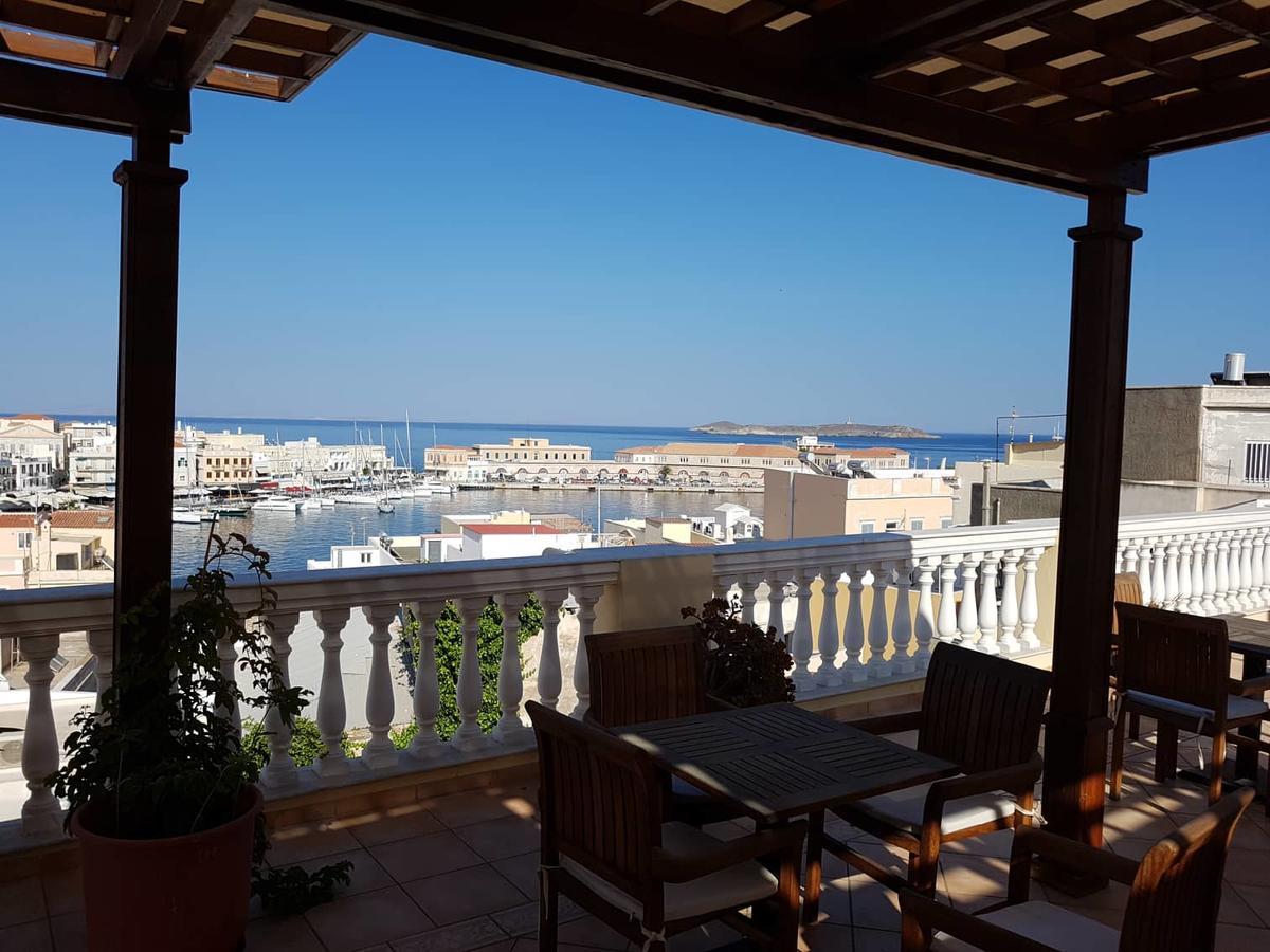 Aegli Hotell Ermoupoli Exteriör bild