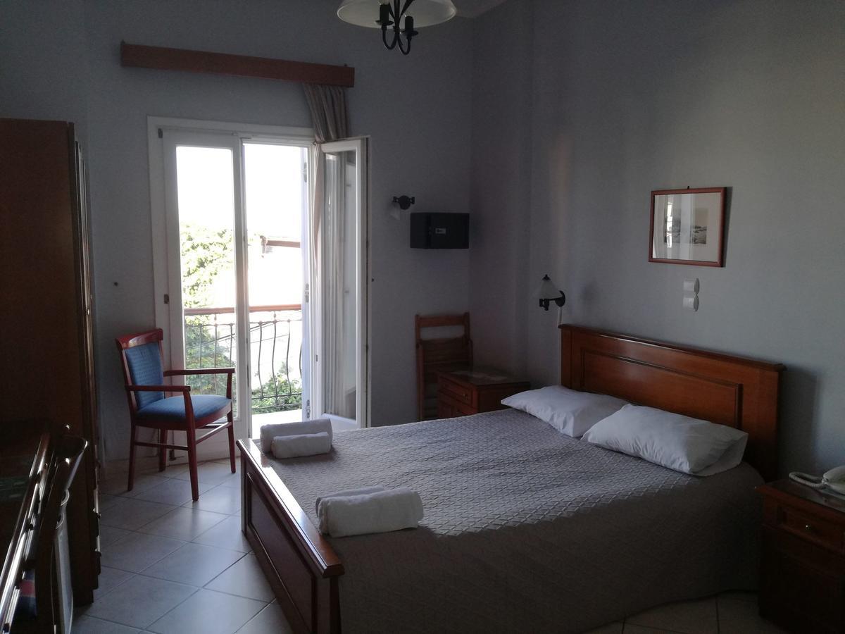 Aegli Hotell Ermoupoli Exteriör bild