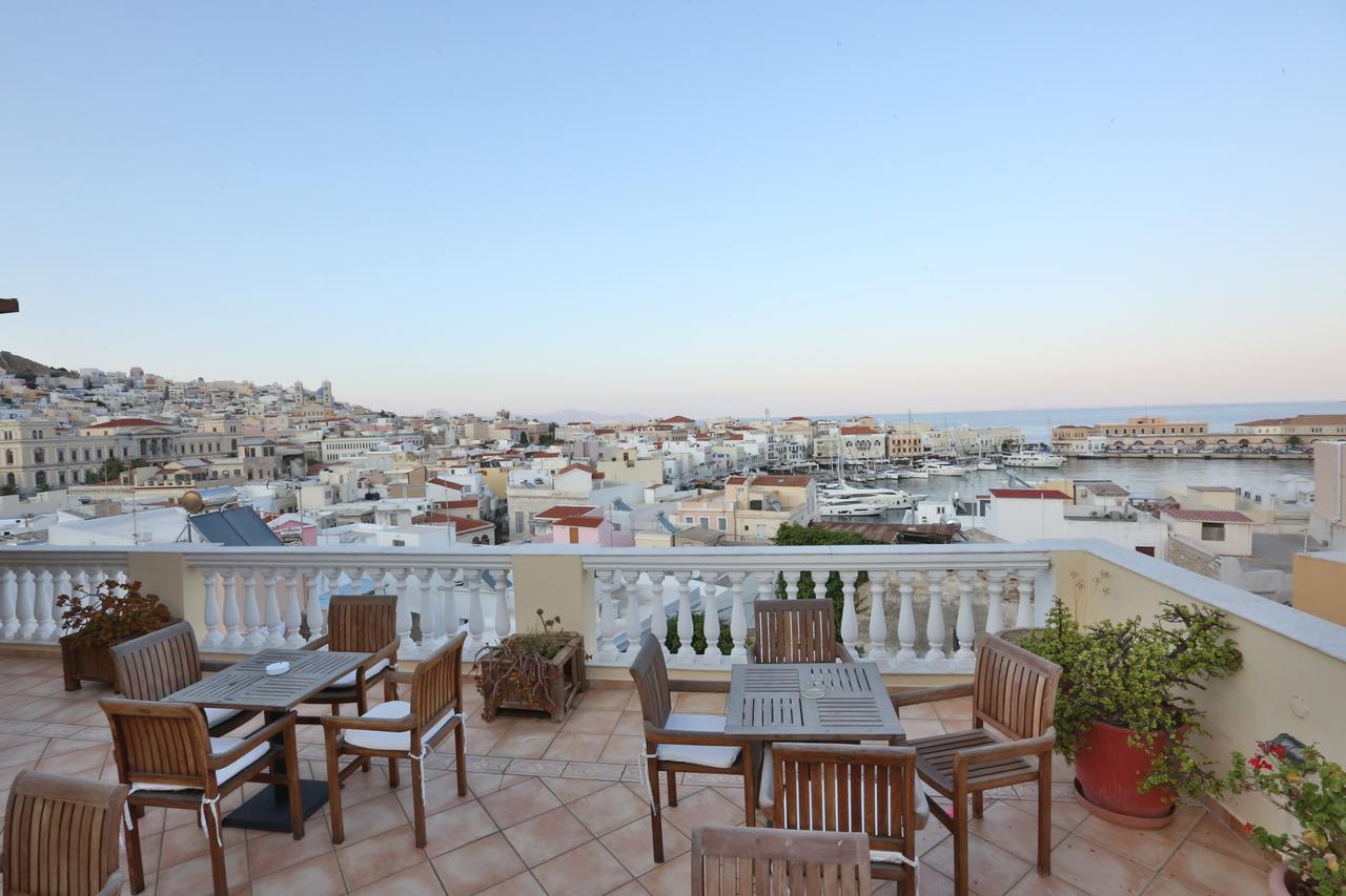 Aegli Hotell Ermoupoli Exteriör bild